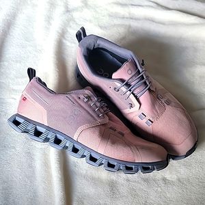 PINK On Running Cloud 5 Waterproof Mesh Trainers